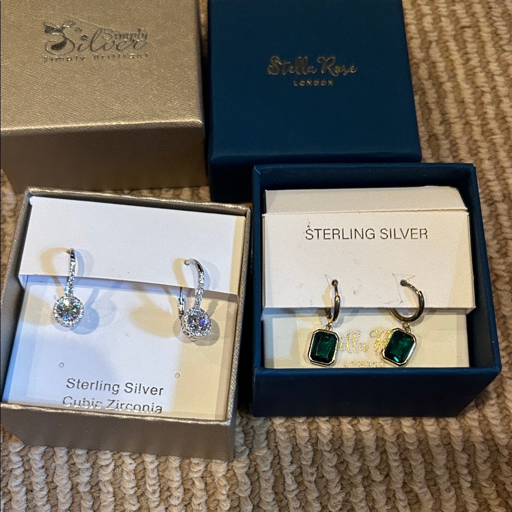 NIB Sterling Silver Earrings bundle with Green and Clear diamond Stones